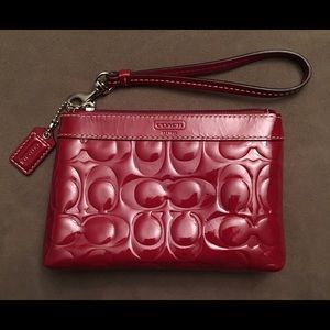 ⏰FINAL SALE!⏰COACH Red Patent Leather Wristlet